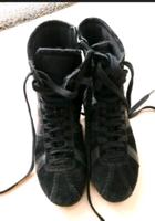 Esprit Sneaker/Stiefelette Gr.37 schwarz Neuwertig Niedersachsen - Rosdorf Vorschau