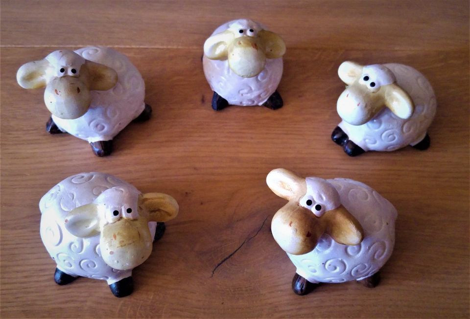 Shabby Ostern Deko 5 Schafe aus Ton Osterdeko in Geldern
