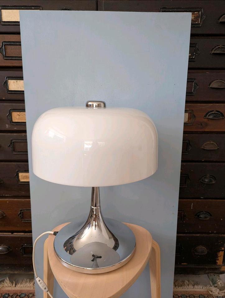 Original Meblo Guzzini Medusa Tischlampe Retro Mid Century in Homburg