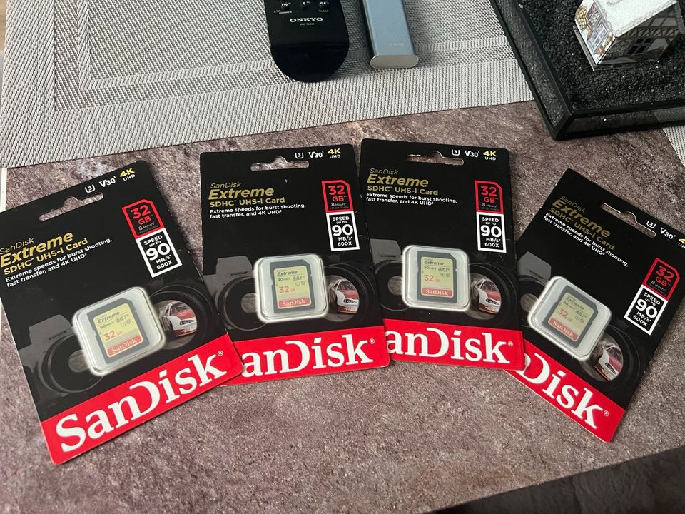 Speicherkarte SankDisk 4KUHD in Castrop-Rauxel