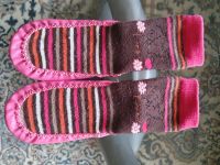 Hüttenschuhe Hausschuhe Stoppersocken Socken braun pink Gr 28 Düsseldorf - Angermund Vorschau