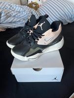 Nike Air Jordan Zoom '92 Guava Ice Black Größe 40 Nordrhein-Westfalen - Niederkassel Vorschau