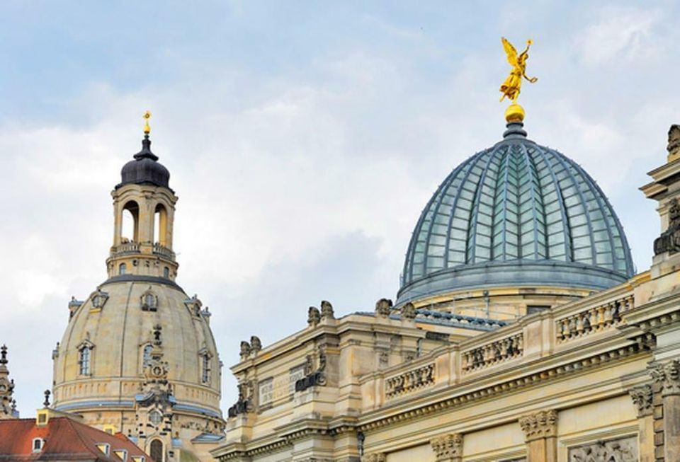 Kurzreise Courtyard Dresden buchen Wellness Hotel Gutschein tripz in Hamburg