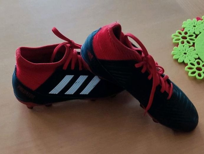 Adidas Predator Fußballschuhe Größe 36 2/3 in Freyung