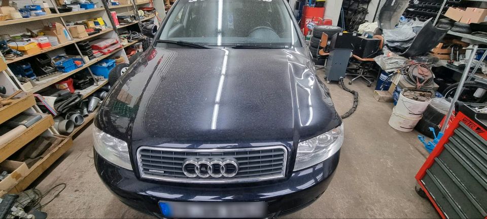 Audi A4 Quattro 1.8t in Rott am Inn