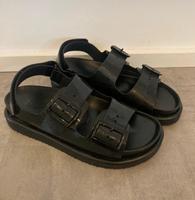 H&M Plateau Sandalen Lack Größe 37 Baden-Württemberg - Hüfingen Vorschau