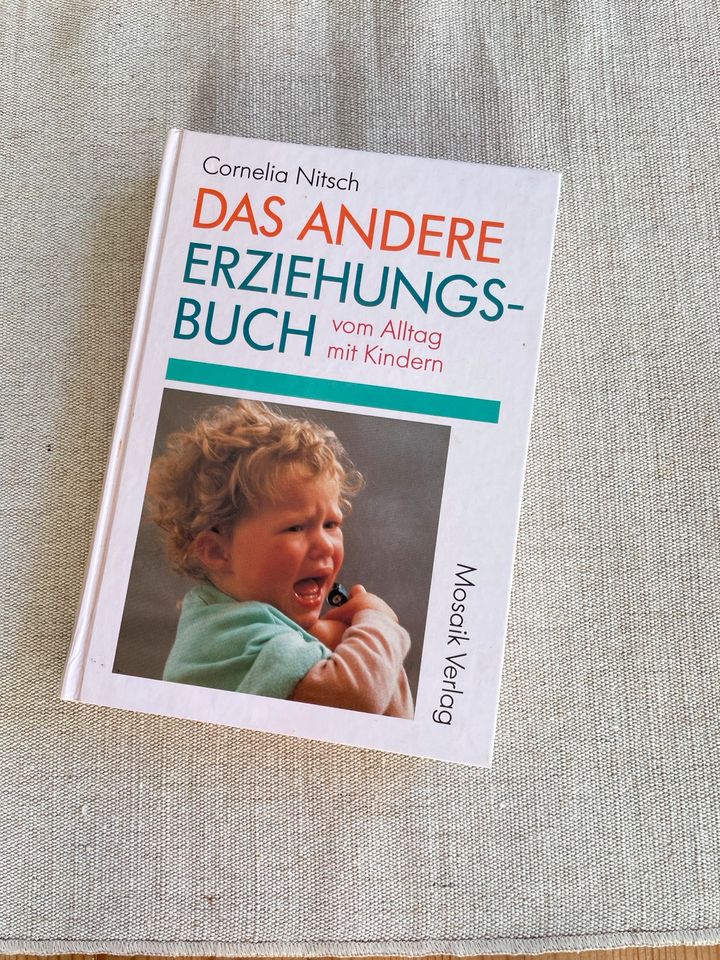 Elternratgeber: Das andere Erziehungsbuch vom Alltag mit Kindern in Straubenhardt