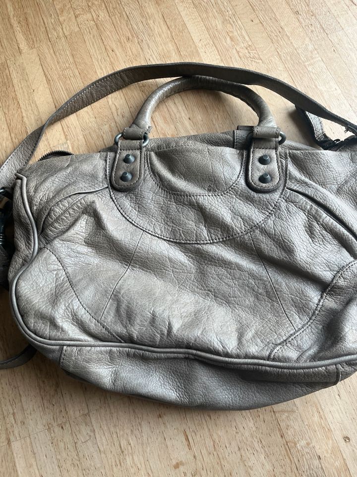 Liebeskind Berlin Tasche beige taupe Leder in Herne