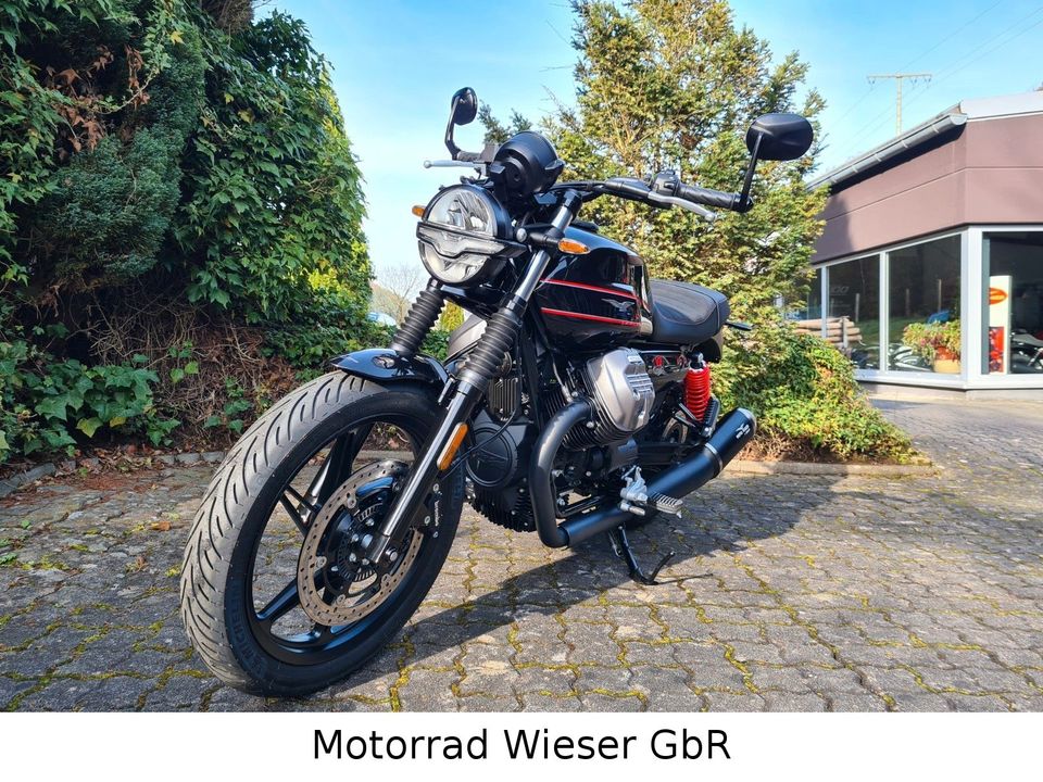 Moto Guzzi V7 Stone Special Edition in Hinterweidenthal