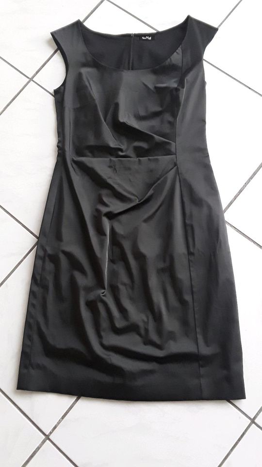 Schickes Vera mont Kleid Gr 40 in Hadamar