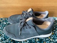 Clarks Sneaker 42 Neuwertig grau Hessen - Sulzbach Vorschau