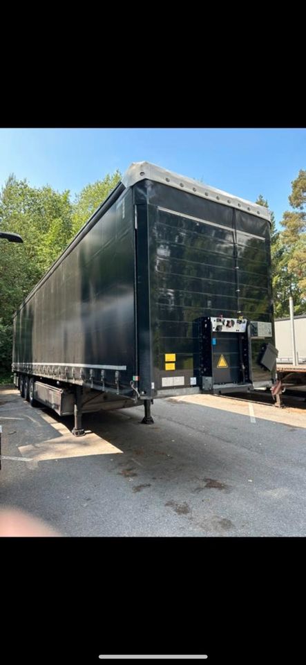 Schmitz Cargobull Speedcurtain Planauflieger in Damme