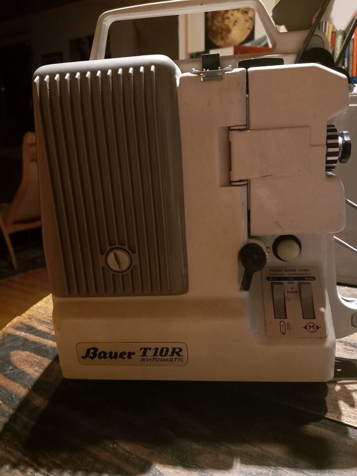 Bauer T10 Automatik Super 8 Projektor in Zernien