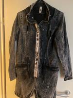Tredy Jeansjacke /-Mantel Gr. 1 mit Kapuze Niedersachsen - Lilienthal Vorschau