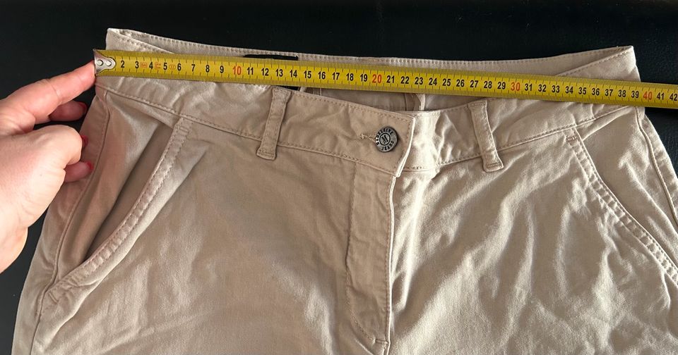 Hose Madeleine beige 7/8 Sommer Frühjahr Größe 38 in Köln