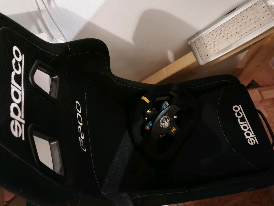 Sim Racing Fanatec V2 T300 mit Mod in Kabelsketal