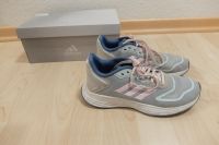 Turnschuhe von adidas Düsseldorf - Pempelfort Vorschau