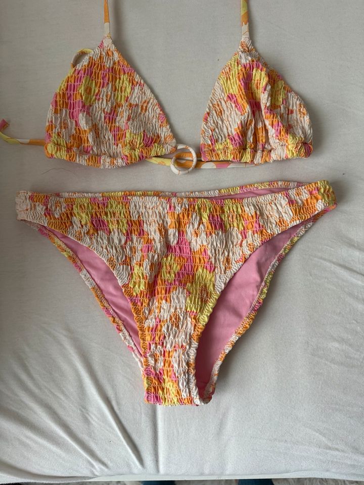 H&M traumhafter Bikini Größe 38 in Freiburg im Breisgau