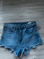 H&M High Waist Jeans Shorts Blau Gr. 38 Niedersachsen - Goldenstedt Vorschau