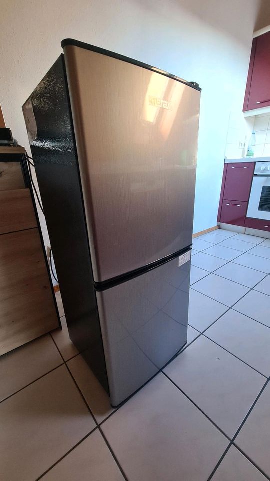 Kühlschrank mit Gefrierfach in Orsingen-Nenzingen