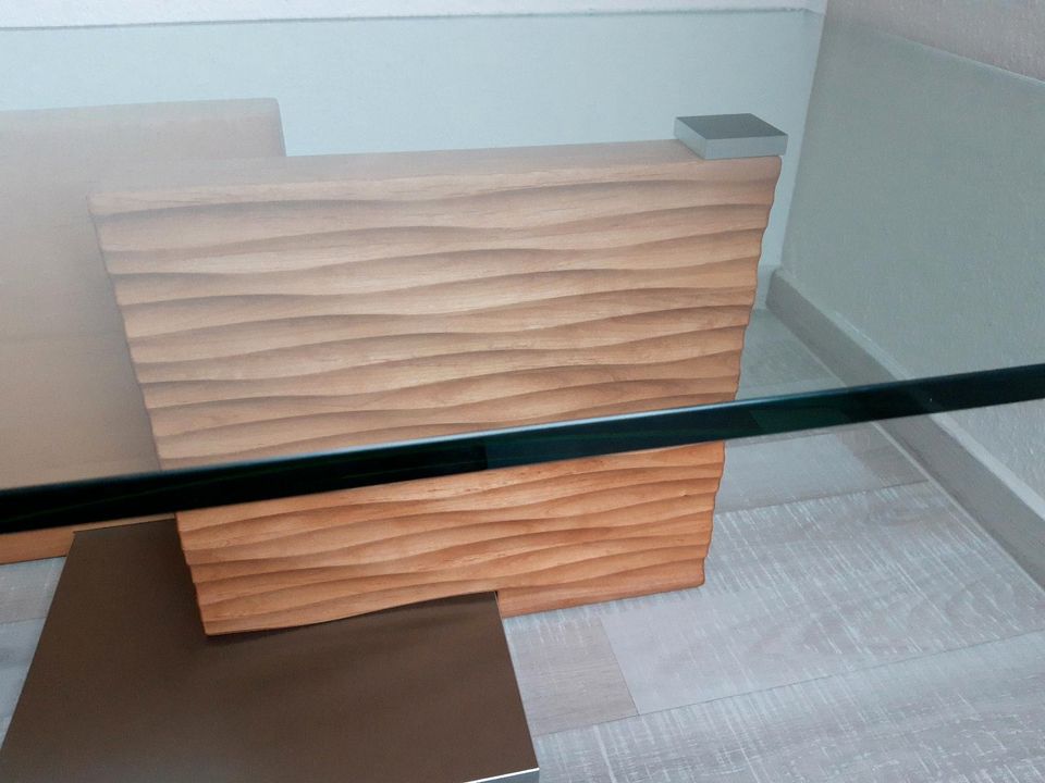 Couchtisch Glas 125x39x75, Elre massiv geölt Riffeloptik in Meinerzhagen