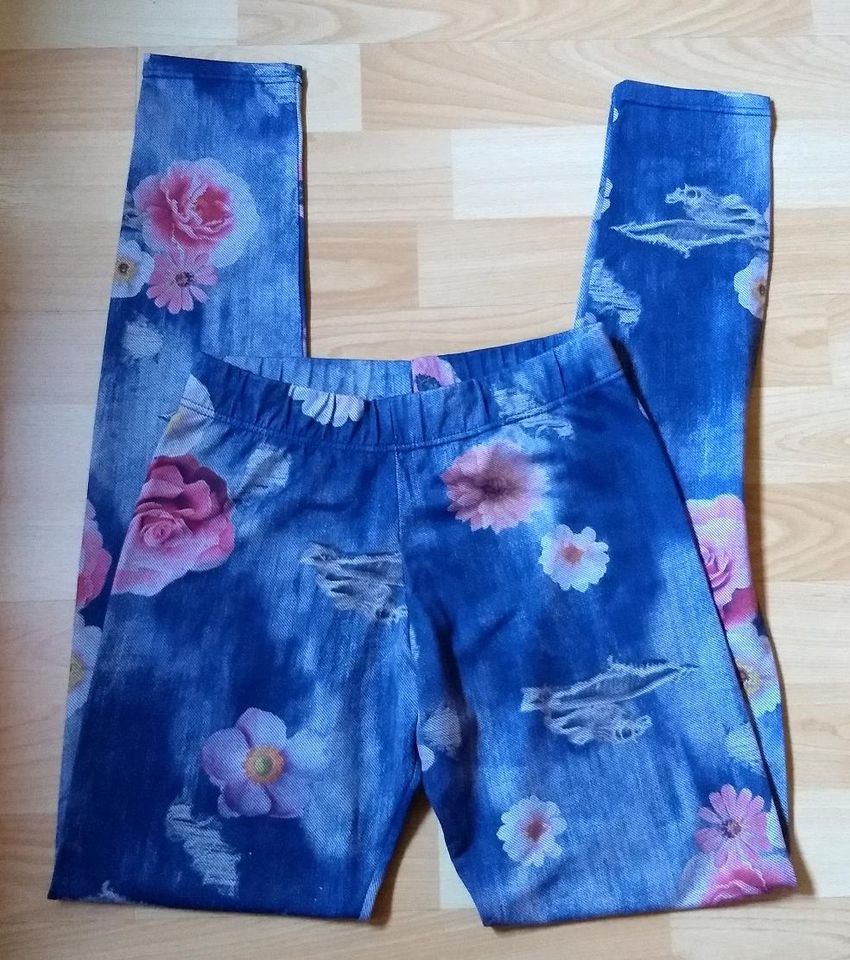 Calzedonia Stoff-Hosen 34 xs Leggins Blumen Sporthose in Dortmund