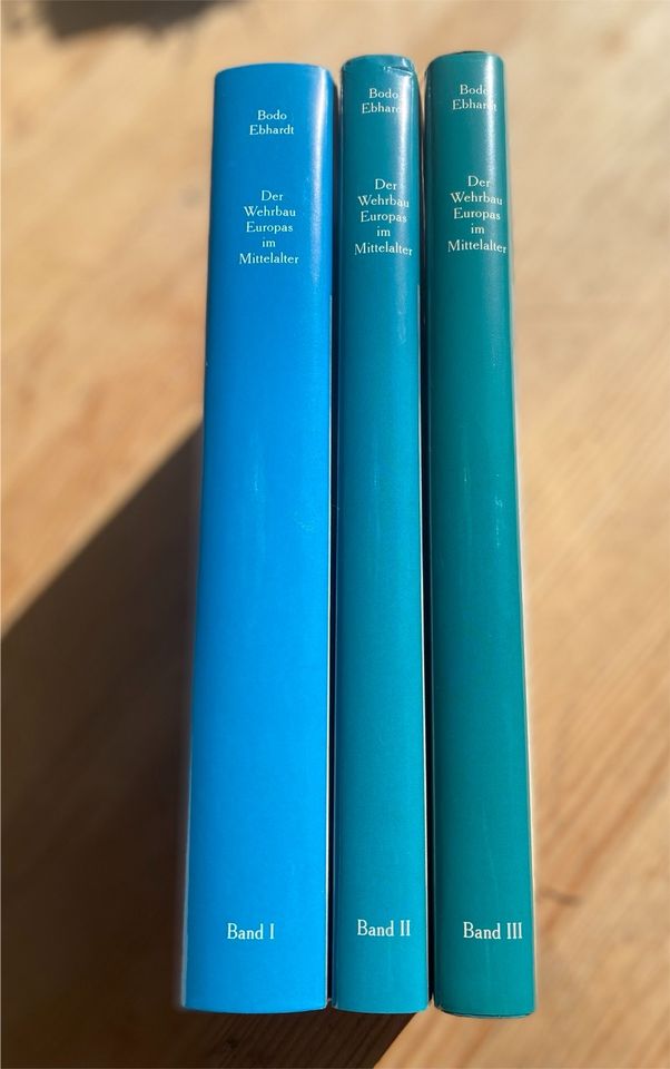 3 Bücher, Das Standardwerk der Burgenkunde Band 1-3 in Loiching