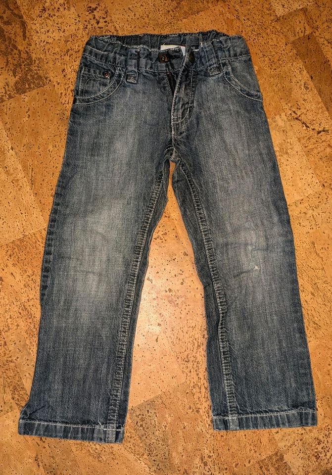 Räuberhosen lang Jeans, Jogginghose in 110-116 in Roßtal
