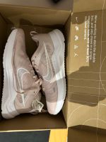 Nike Running Downshifter 12 in Rosa NEU MIT RECHNUNG Wuppertal - Elberfeld Vorschau