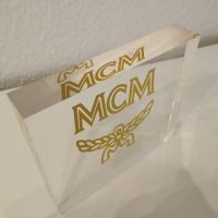 MCM Glas Display RARE - Monogram gold Logo Dresden - Äußere Neustadt Vorschau