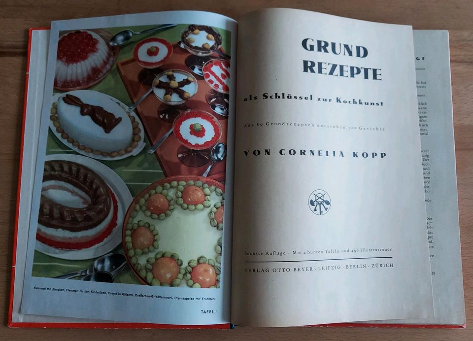 Vintage-Kochbuch, Grundrezepte als Schlüssel zur Kochkunst in Esslingen