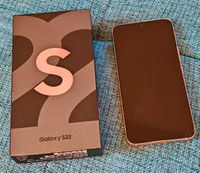 Samsung Galaxy S22 / 256 GB Pink Gold plus 3 Hüllen Brandenburg - Ziesar Vorschau