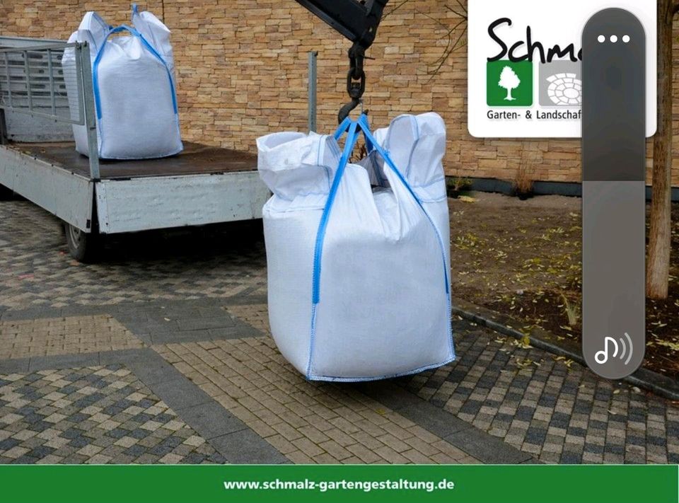 Mutterboden gesiebt Gartenerde mit Kompost und Sand in Hausach