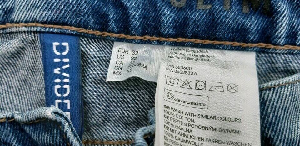 Jeans von H&M -Divided / Größe:32 slim / in Großrosseln