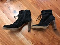 MANAS Wildleder Stiefelette Gr.39 ** Neuwertig Nordrhein-Westfalen - Merzenich Vorschau