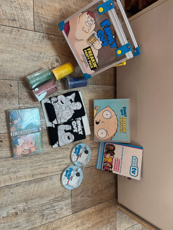 Family Guy Freekin‘ Party Pack DVD Gläser Poker Chips in Dresden