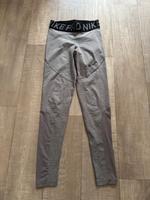 Nike Pro Leggings Hose Sport grau schwarz S Sachsen - Limbach-Oberfrohna Vorschau