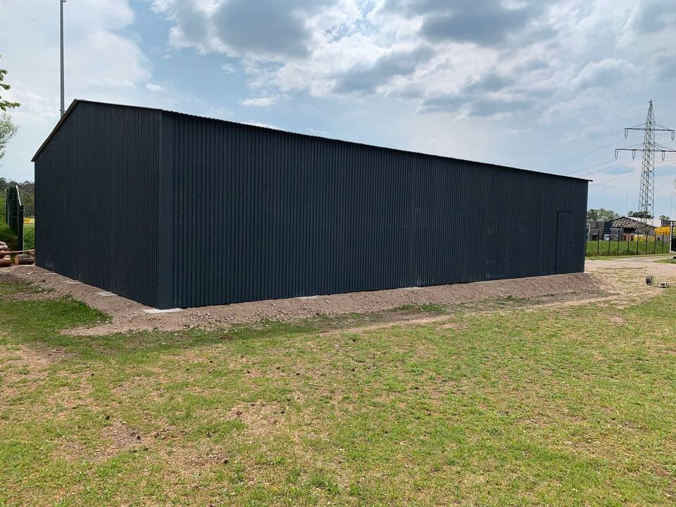 Leichtbauhalle Stahlhalle Kalthalle Werkstatt 6x15x3 4x Toren in Hardenbeck