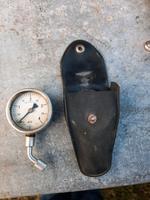 DDR Oldtimer PKW  Reifenluftdruckprüfer Sachsen-Anhalt - Bernburg (Saale) Vorschau