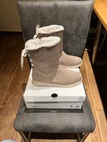 Winterstiefel Echtes Leder Gr. 40, mit Kunstfell gefüttert Dresden - Weixdorf Vorschau