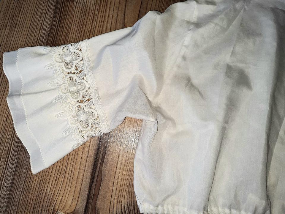 Badego Dirndlbluse Gr. 40 vintage Retro wollweiß mit Spitze in Brannenburg