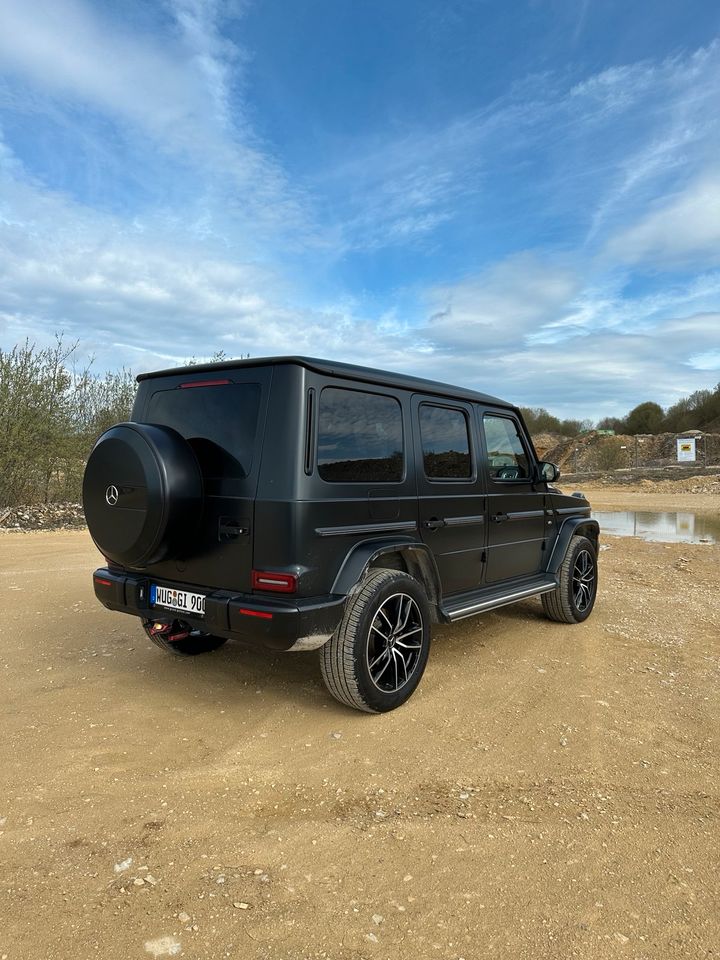 Mercedes G 500 in Ellingen