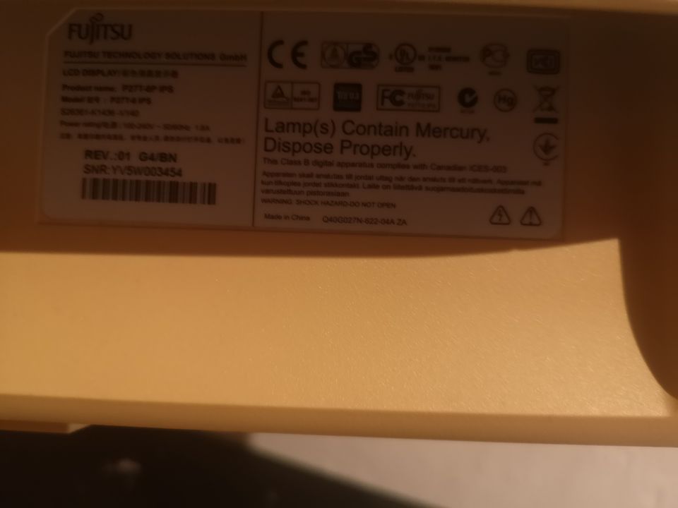 Älterer großer FUJITSU PC-Bildschirm, ca.27 Zoll,(ca.70cm) in Geretsried