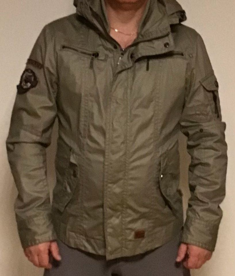 Herren-Herbstjacke//Parka“KHUJO“, Gr. L, gebraucht in Essen