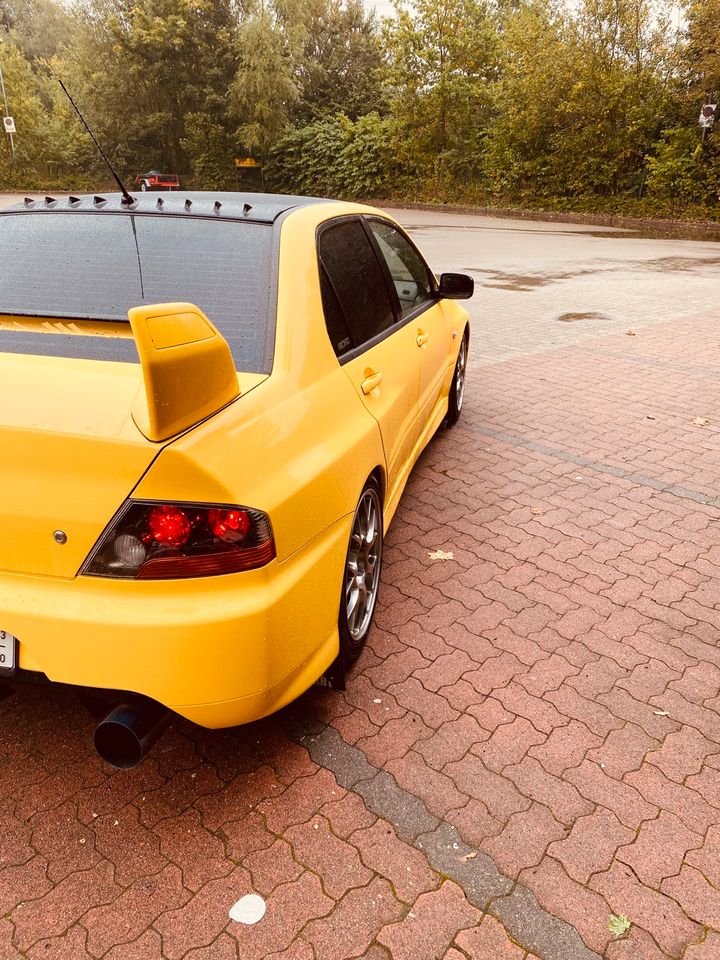 Mitsubishi Lancer Evo 7 original LHD in Rellingen