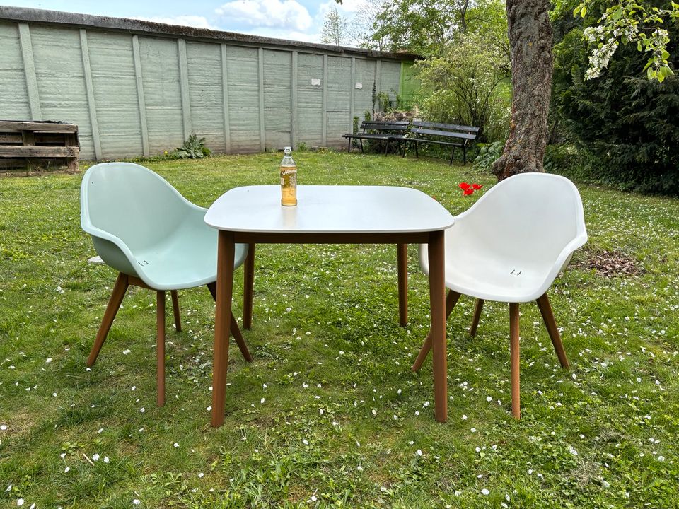 Garten Möbel Balkon Tisch Stühle in Leipzig