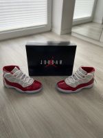 Jordan 11 Retro Cherry Niedersachsen - Wardenburg Vorschau