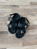 Stradivarius Sandalen schwarz Innenstadt - Poll Vorschau