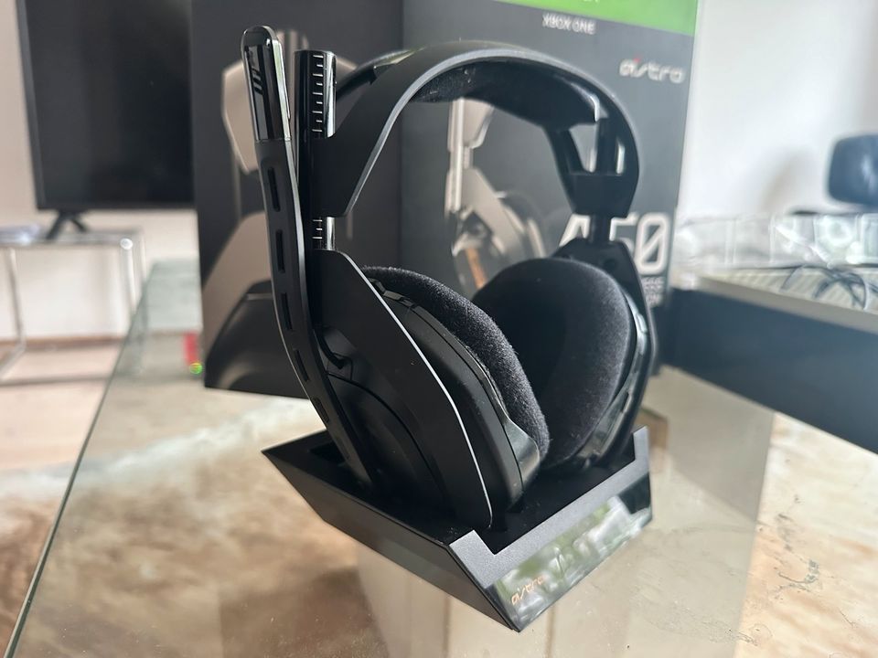 Astro A50 Xbox base Station Defekt in Düsseldorf