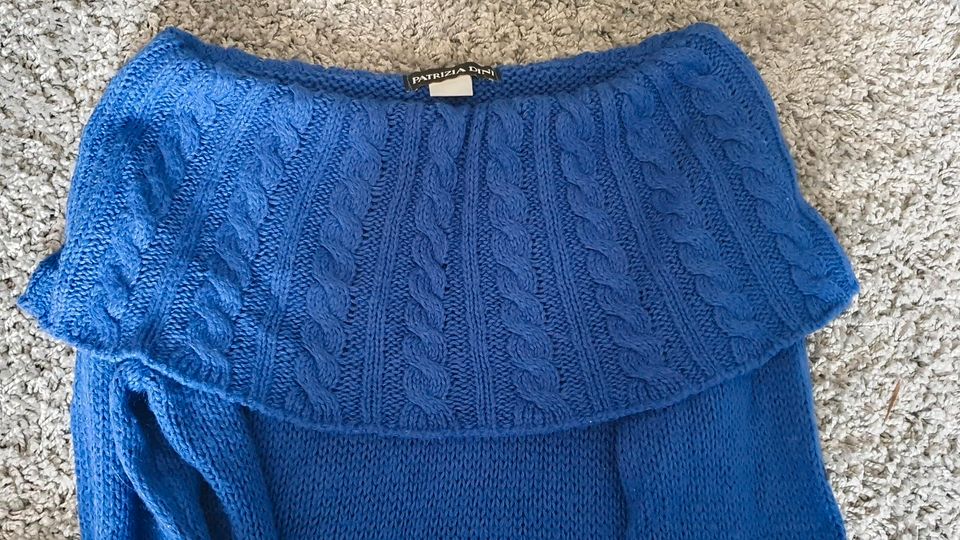 Strickpullover mit Kragen in Stuttgart